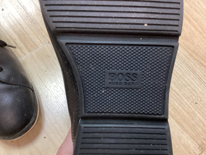 HUGO BOSS SATURN LOWP - Full Leather Black Trainer with Rubber Sole Size UK8