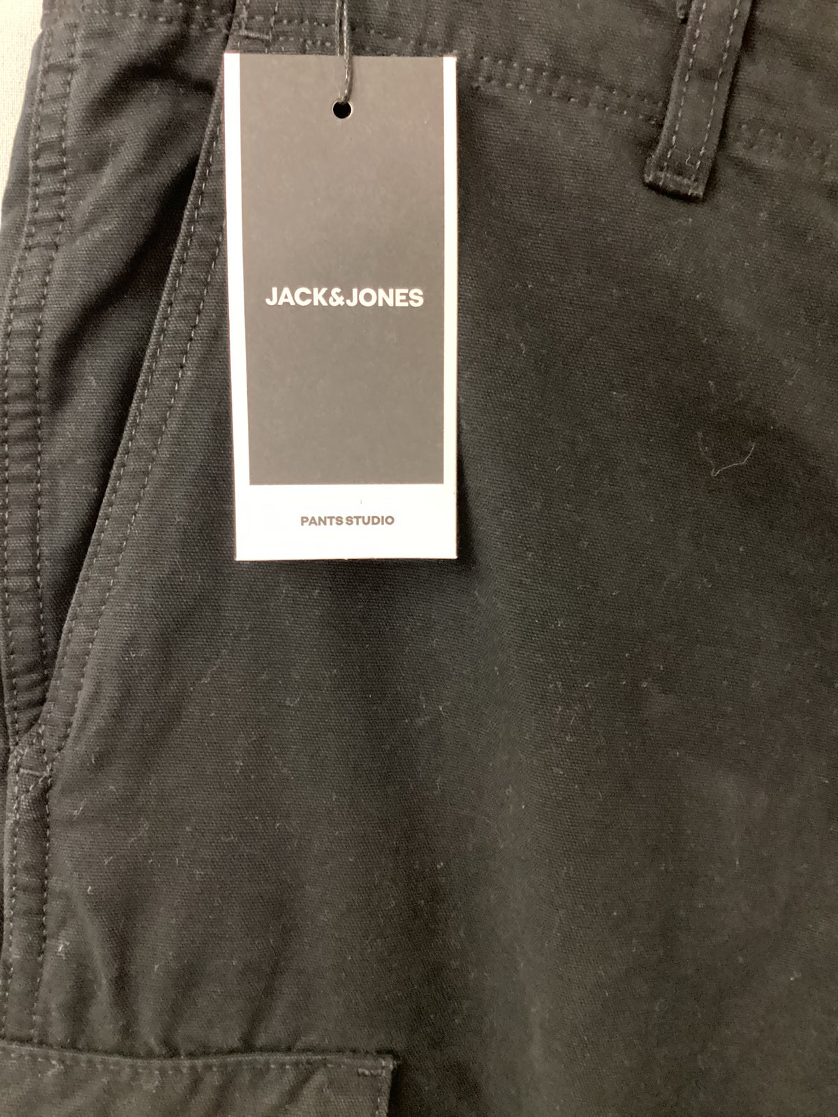 Jack & Jones  Men’s Black Barkley Cargo Pants BNWT waist 36” Leg length 32”