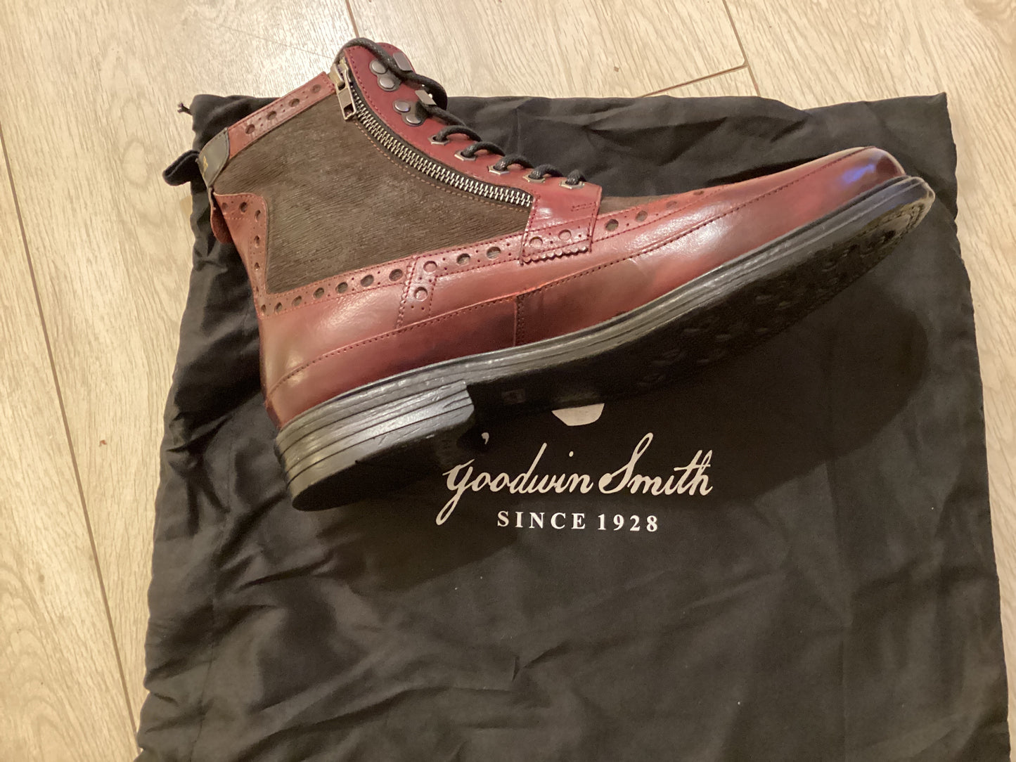 Goodwin Smith Artisan Bennett Bordo Black Scottish Style Brogue Boots size 10 BNIB