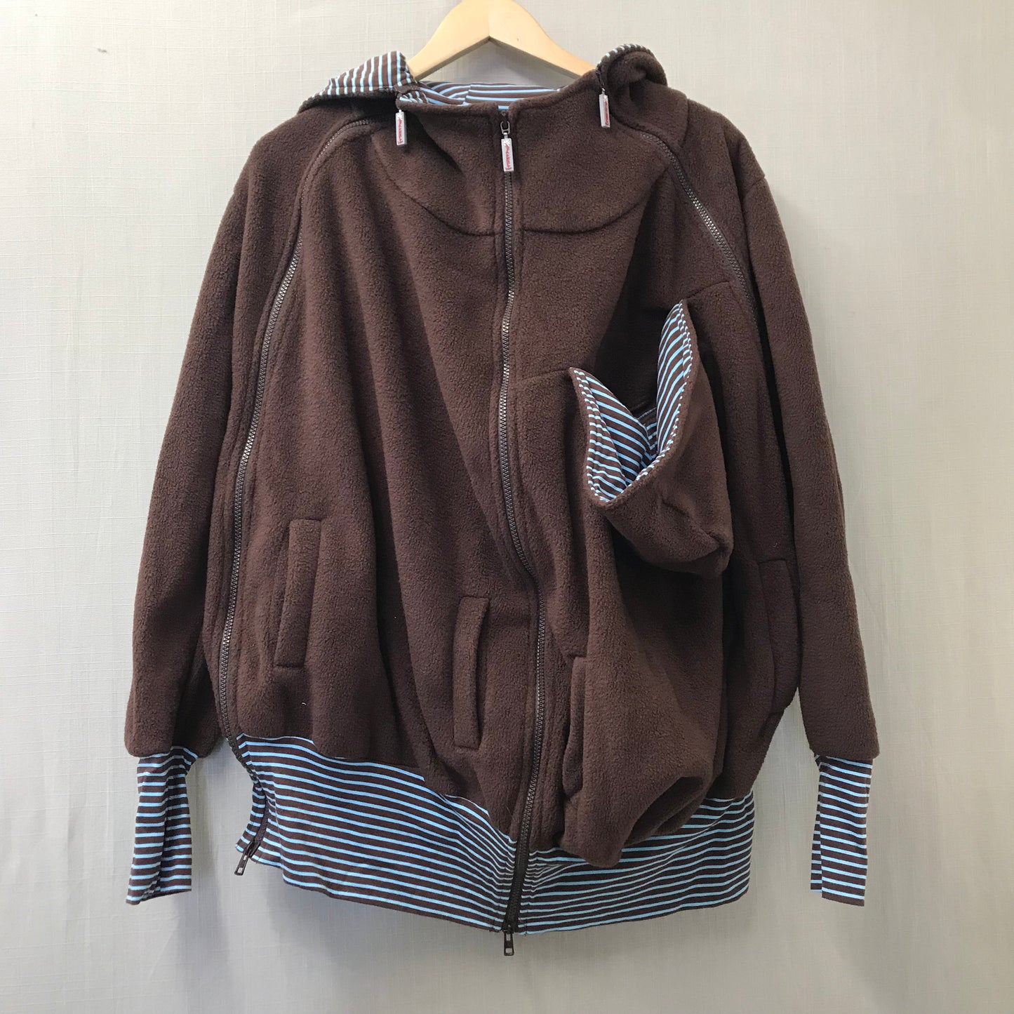 Aguesh Brown Fleece Nursing Hoodie Size Small