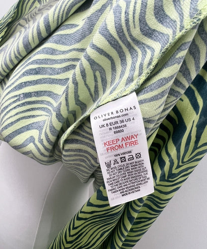 Oliver Bonas Green Animal Print Blouse Size 8 BNWT