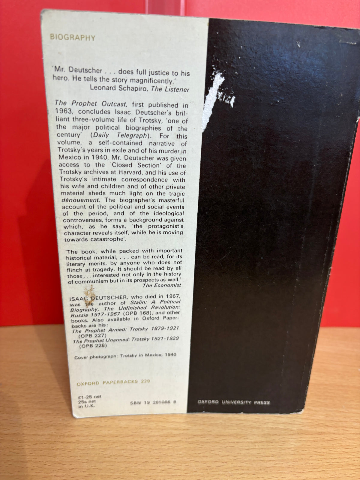 The Prophet Outcast: Trotsky 1929-1940 by Isaac Deutscher