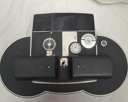 ELMO ZOOM C-300 camera and Double Super 8 Magazine