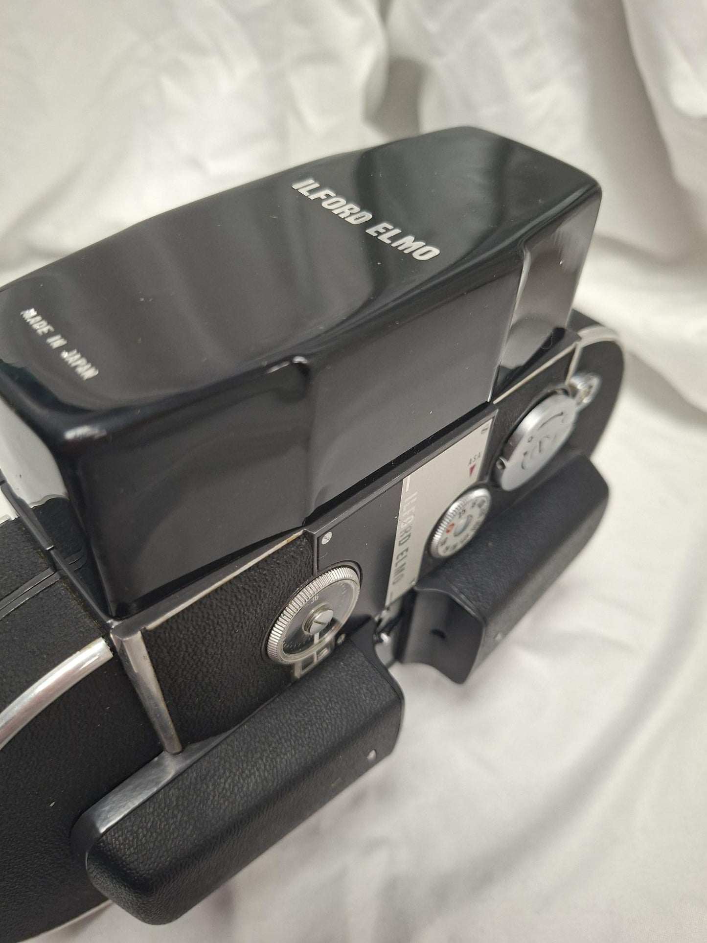 ELMO ZOOM C-300 camera and Double Super 8 Magazine