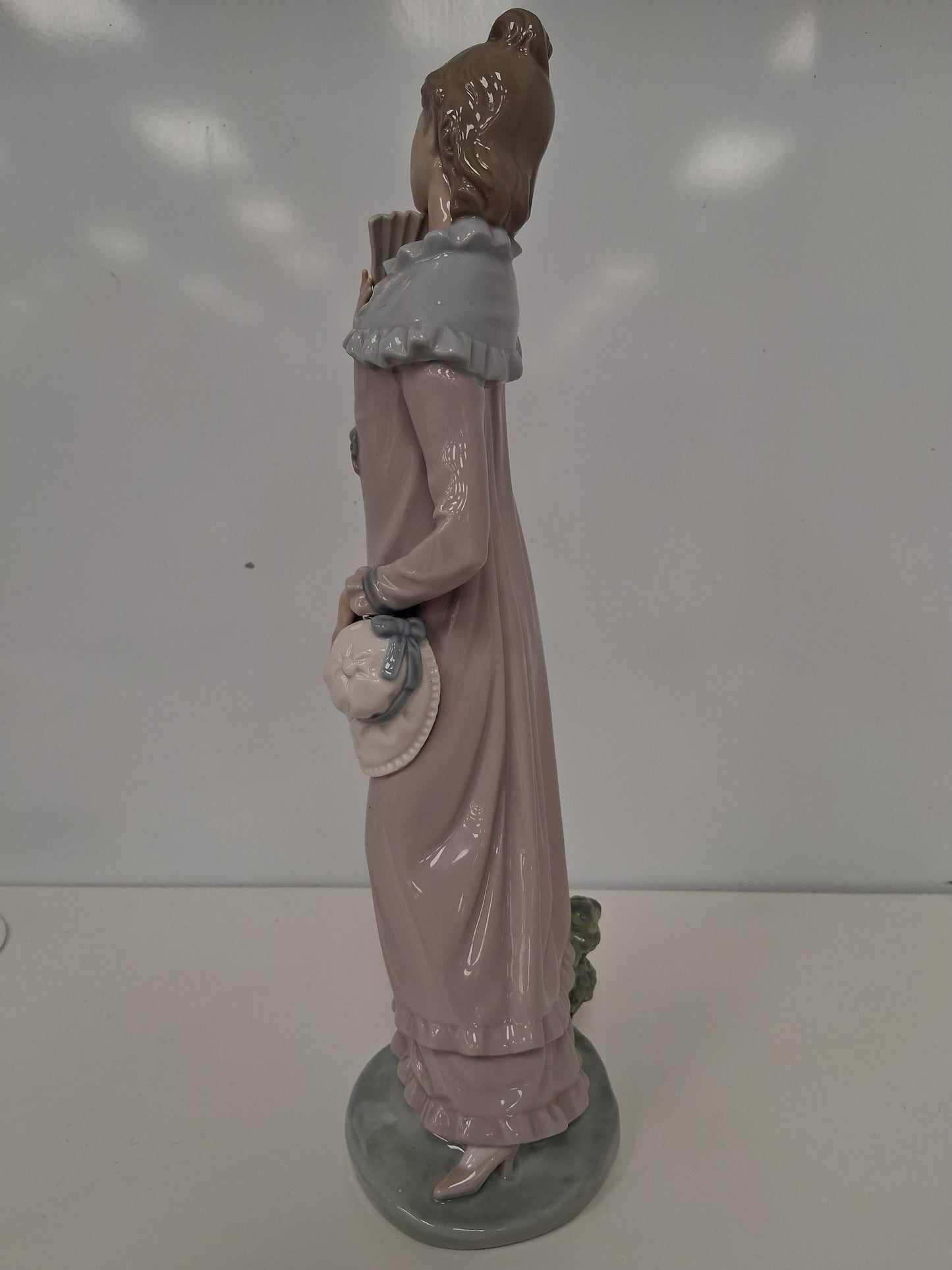 Nao Lladro Lady With Fan Rare Retired 1980 Figurine