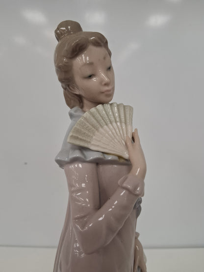 Nao Lladro Lady With Fan Rare Retired 1980 Figurine