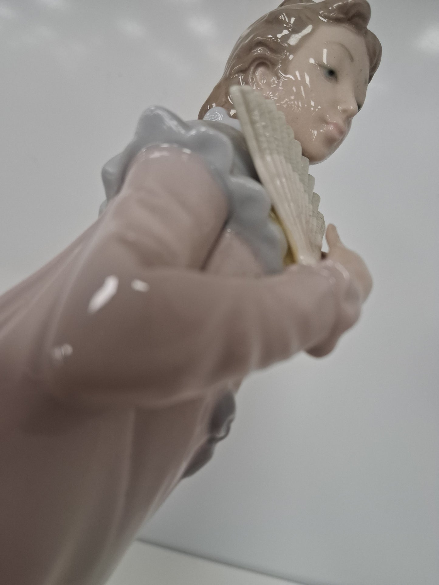 Nao Lladro Lady With Fan Rare Retired 1980 Figurine