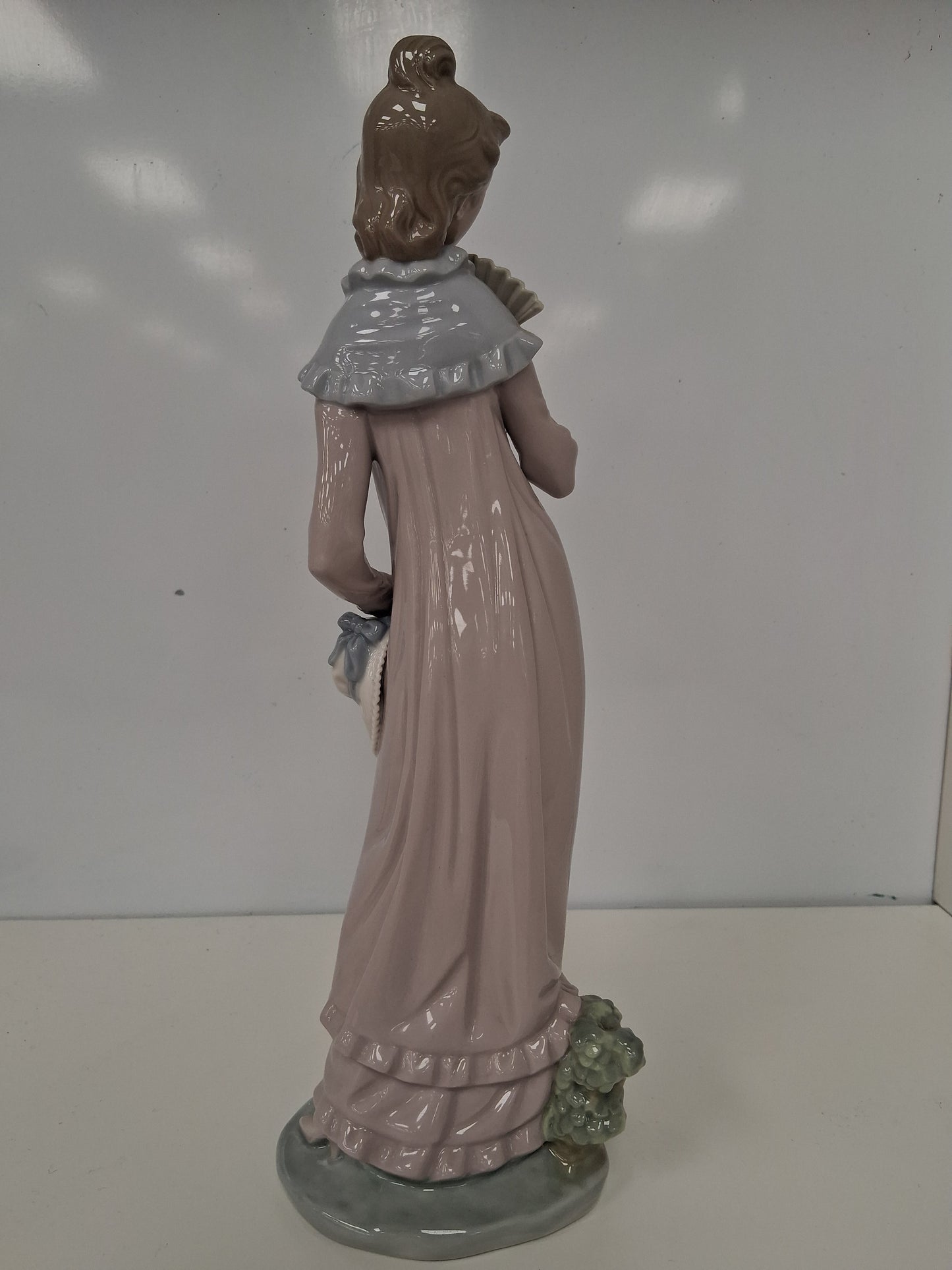 Nao Lladro Lady With Fan Rare Retired 1980 Figurine
