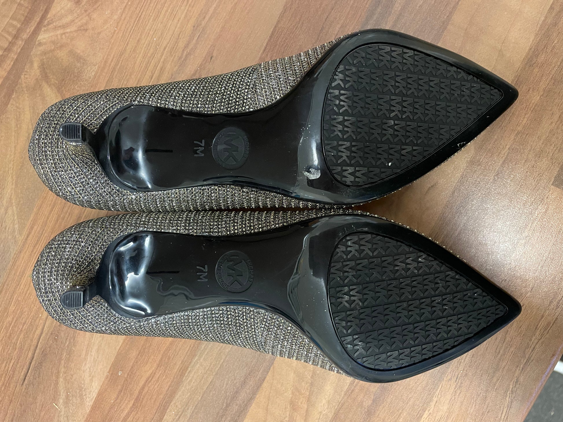 Michael kors gold glitter 2025 shoes